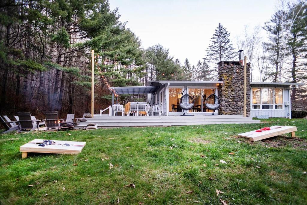 Prattvilla -Catskill -Mountain Escape 5 Bedroom ,3 Bath With Hot Tub Prattsville Buitenkant foto