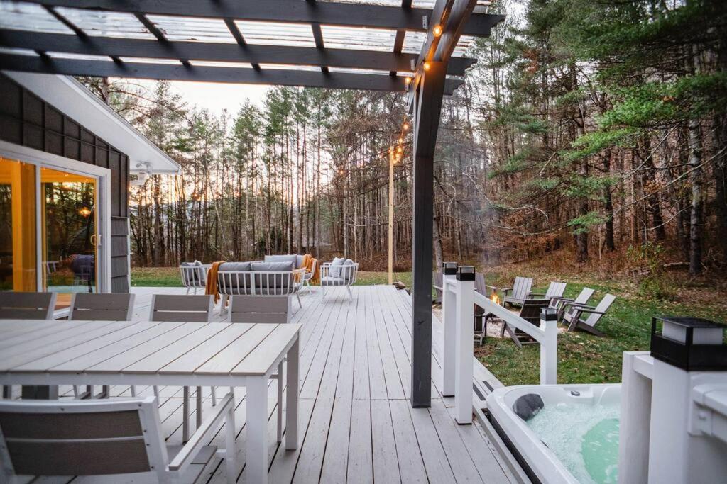 Prattvilla -Catskill -Mountain Escape 5 Bedroom ,3 Bath With Hot Tub Prattsville Buitenkant foto